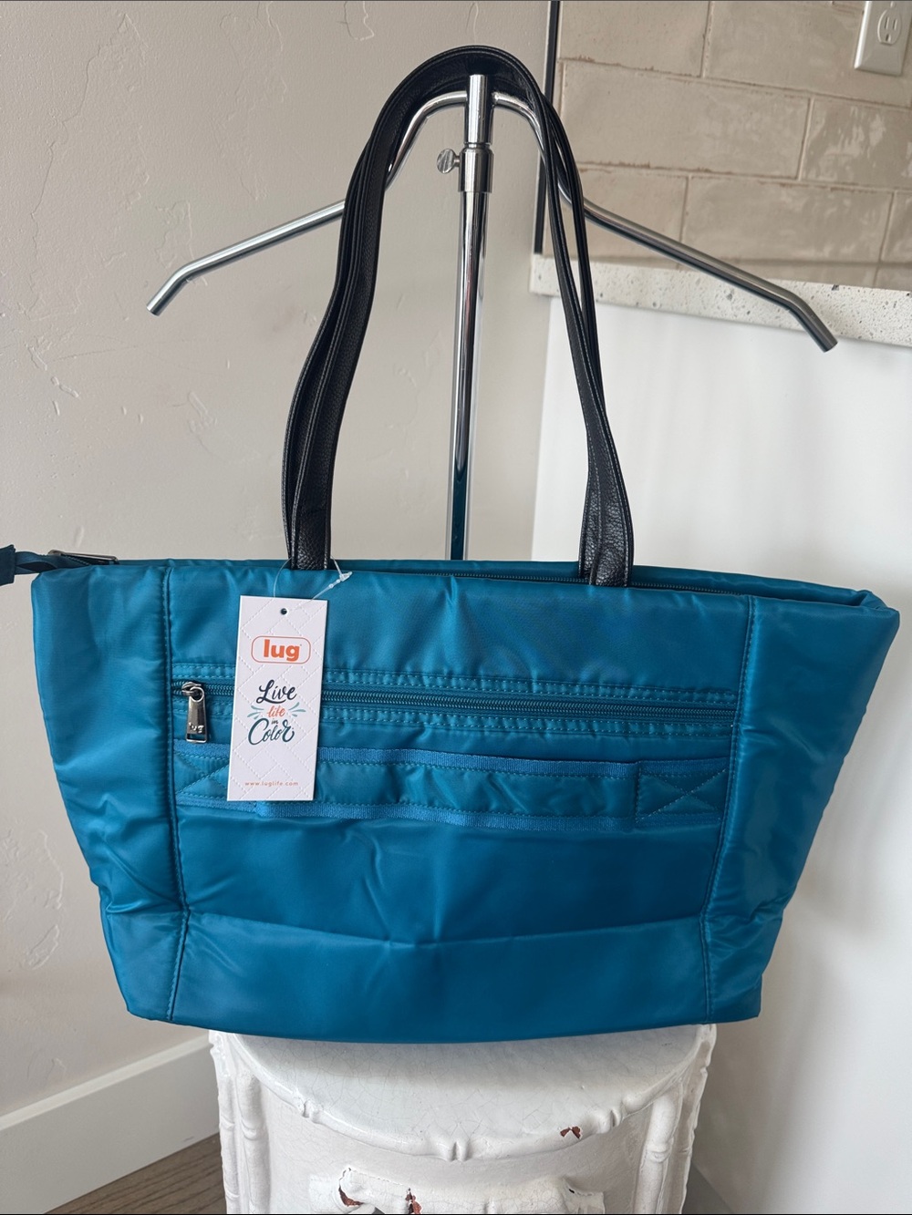 Lug ARPEGGIO Ocean Blue Quilted Tote Everyday Bag Travel Beach Casual Bag NWT - Picture 2 of 12